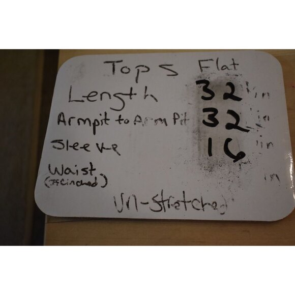 AMZN Essentials Red Floral Short Sleeve Button Front Shirt Big and Tall Size 4XL - Picture 4 of 6